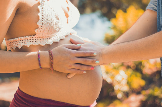 Les Bienfaits Cruciaux d'un Sommeil de Qualité pendant la Grossesse : Guide Literie pour les Futures Mamans